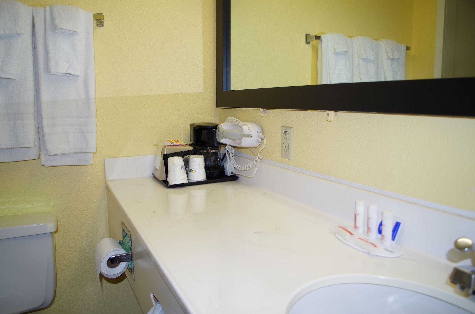 Days By Wyndham Conference Center Hotel 2*