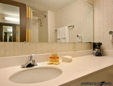 Days By Wyndham Conference Center Hotel 2*